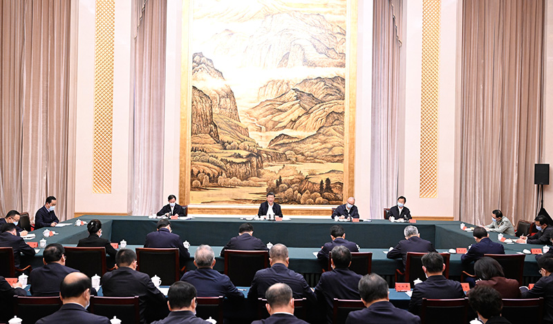5月17日上午，中共中央總書記、國家主席、中央軍委主席習(xí)近平在陜西西安主持中國－中亞峰會前夕，專門聽取陜西省委和省政府工作匯報，發(fā)表了重要講話。